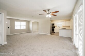 583 Madeira Dr in Orange Park, FL - Building Photo - Building Photo