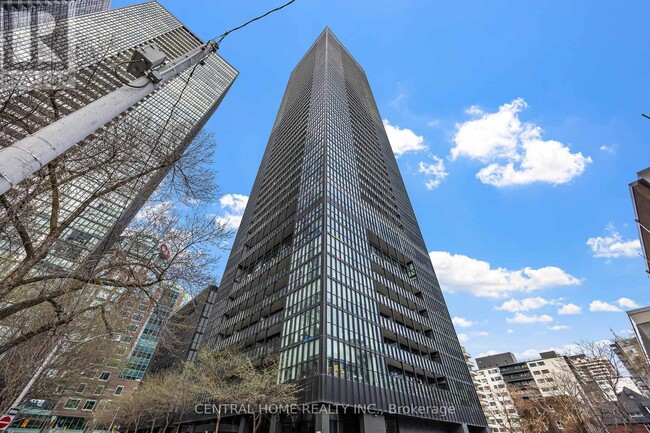 101-3101 Charles St E