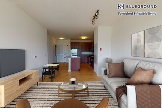 1700 E 5th St in Huntington Station, NY - Building Photo - Building Photo