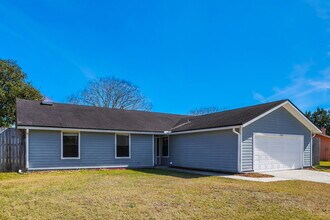 11041 Losco Jct Dr in Jacksonville, FL - Foto de edificio - Building Photo