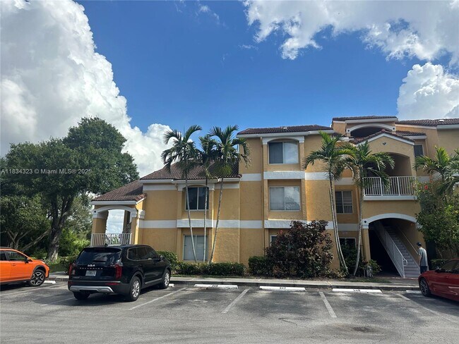2647 NW 33rd St in Oakland Park, FL - Building Photo - Building Photo