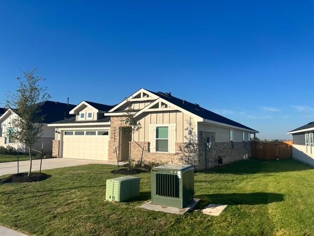 18013 Purple Top Ln in Manor, TX - Building Photo - Building Photo
