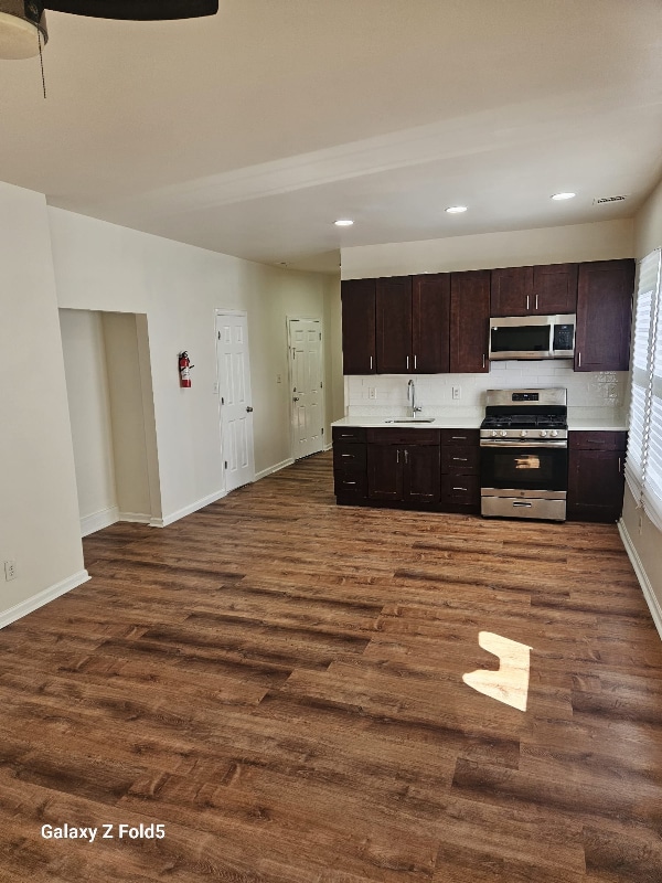 424 Leslie St in Newark, NJ - Building Photo - Building Photo