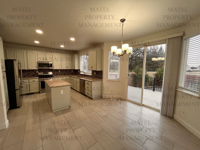 property at 4333 Peninsula Dr