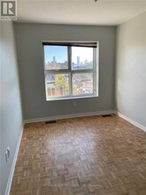 770-770 College St in Toronto, ON - Building Photo - Building Photo