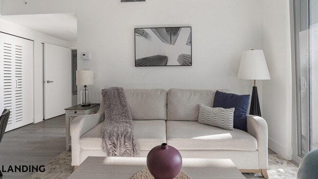 1025 E 25th St, Unit 604