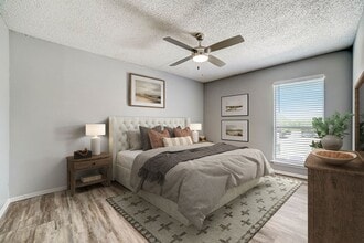 Peaks at Live Oak in San Antonio, TX - Foto de edificio - Building Photo