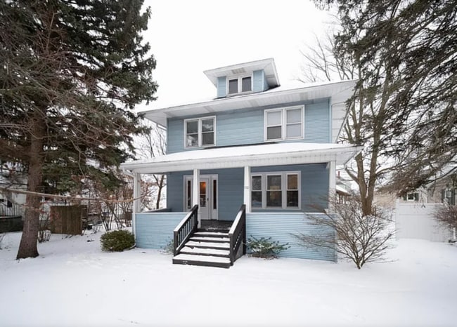 property at 720 E Ludington Ave