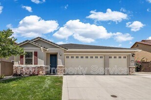 1141 Vista Verde Dr in Roseville, CA - Building Photo