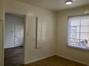 2814 1/2 S Sepulveda Blvd-Unit -2628 in Los Angeles, CA - Building Photo - Building Photo