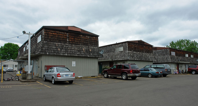 Benton Townhouses in Corvallis, OR - Building Photo - Building Photo