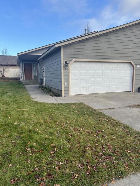 13797 Lauren Loop in Rathdrum, ID - Building Photo