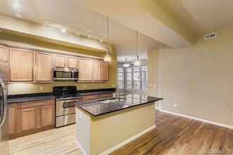 7865 Vallagio Ln in Englewood, CO - Building Photo - Building Photo