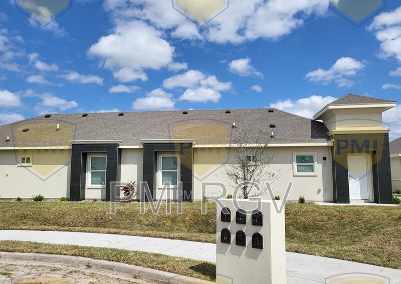 1037 French Ave in Edinburg, TX - Building Photo