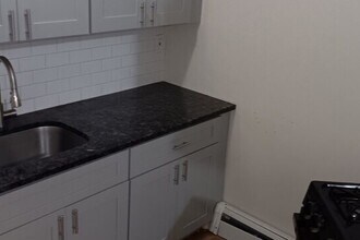 449 Pavonia Ave in Jersey City, NJ - Foto de edificio - Building Photo