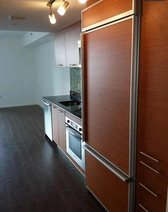 50 Biscayne Blvd, Unit 1609 in Miami, FL - Foto de edificio