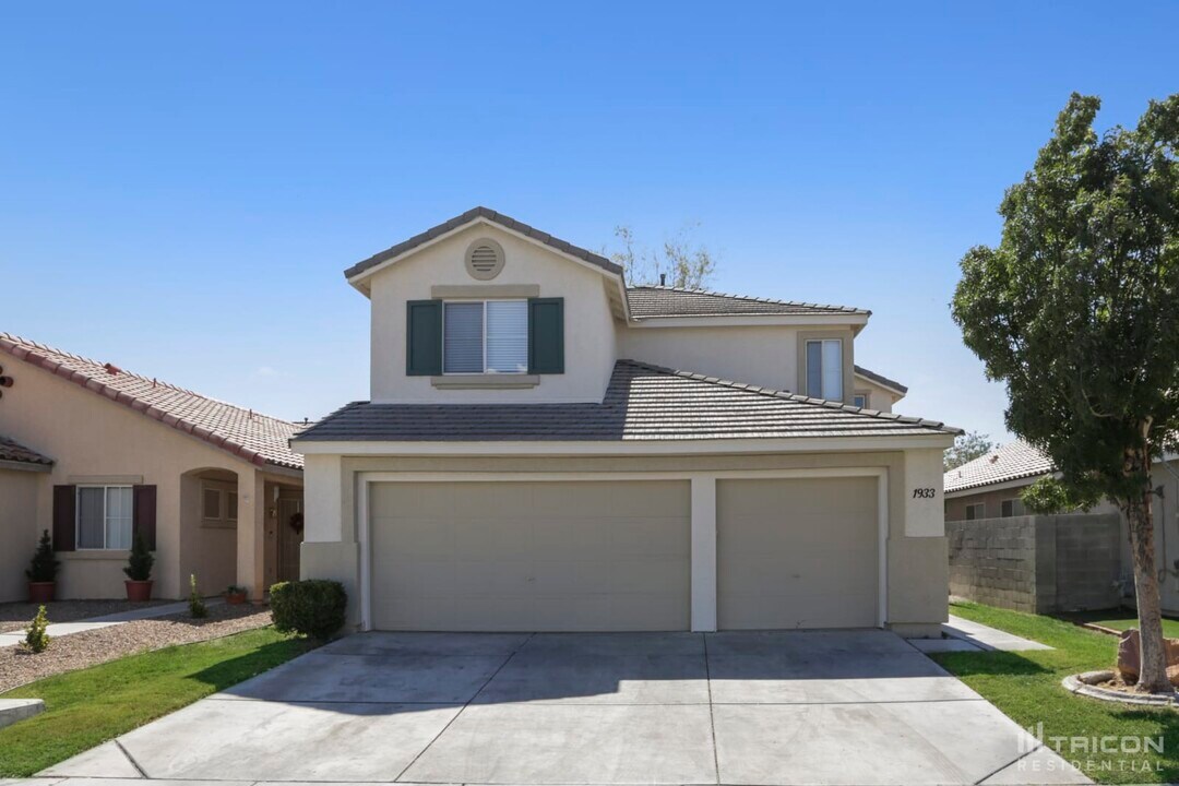 1933 Desert Sage Ave in North Las Vegas, NV - Building Photo