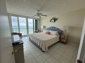 9650 S Ocean Dr, Unit 1402 in Jensen Beach, FL - Building Photo
