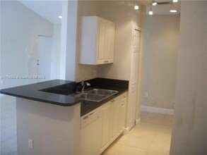 21000 SW 87th Ave in Cutler Bay, FL - Building Photo - Building Photo