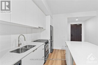 115-115 Echo Dr in Ottawa, ON - Building Photo - Building Photo