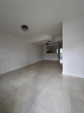 16747 Hemingway Dr in Weston, FL - Building Photo - Building Photo