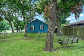 502 6th Ave N in Texas City, TX - Building Photo - Building Photo