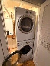 298 6th St in Jersey City, NJ - Building Photo - Building Photo