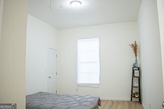 399 James P Brawley Dr NW in Atlanta, GA - Building Photo - Building Photo