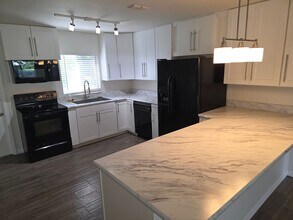 5210 Sunrise Blvd in Orlando, FL - Building Photo - Building Photo