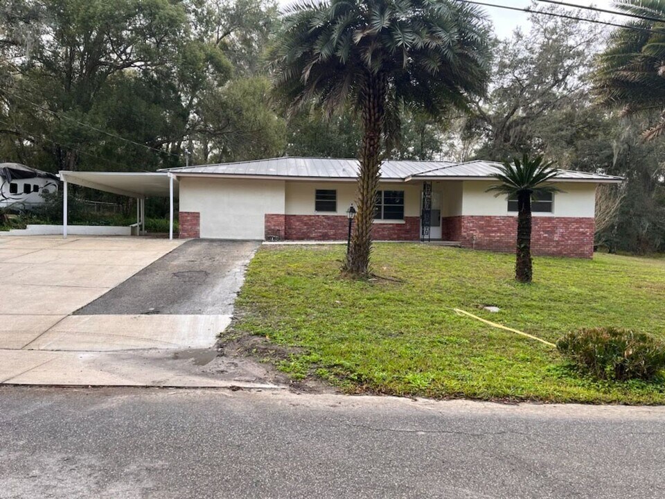 5794 E Slate St in Inverness, FL - Building Photo
