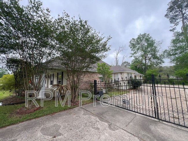 7850 Greenwell St in Baton Rouge, LA - Building Photo - Building Photo
