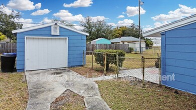 1033 Tyrone Blvd N in St. Petersburg, FL - Building Photo - Building Photo