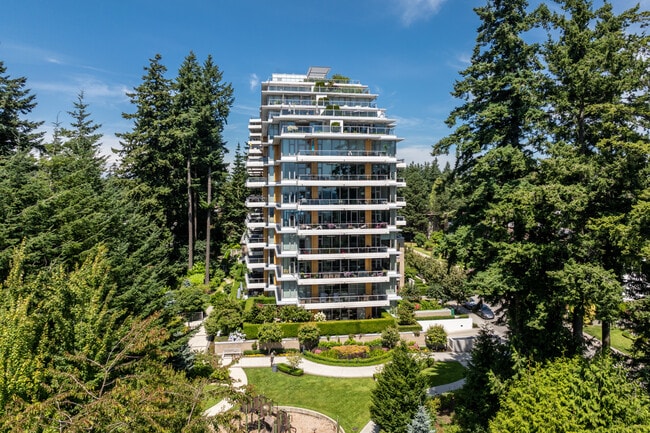 the Beverley in White Rock, BC - Building Photo - Building Photo