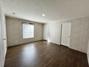 3701 2nd St in Coralville, IA - Building Photo - Building Photo