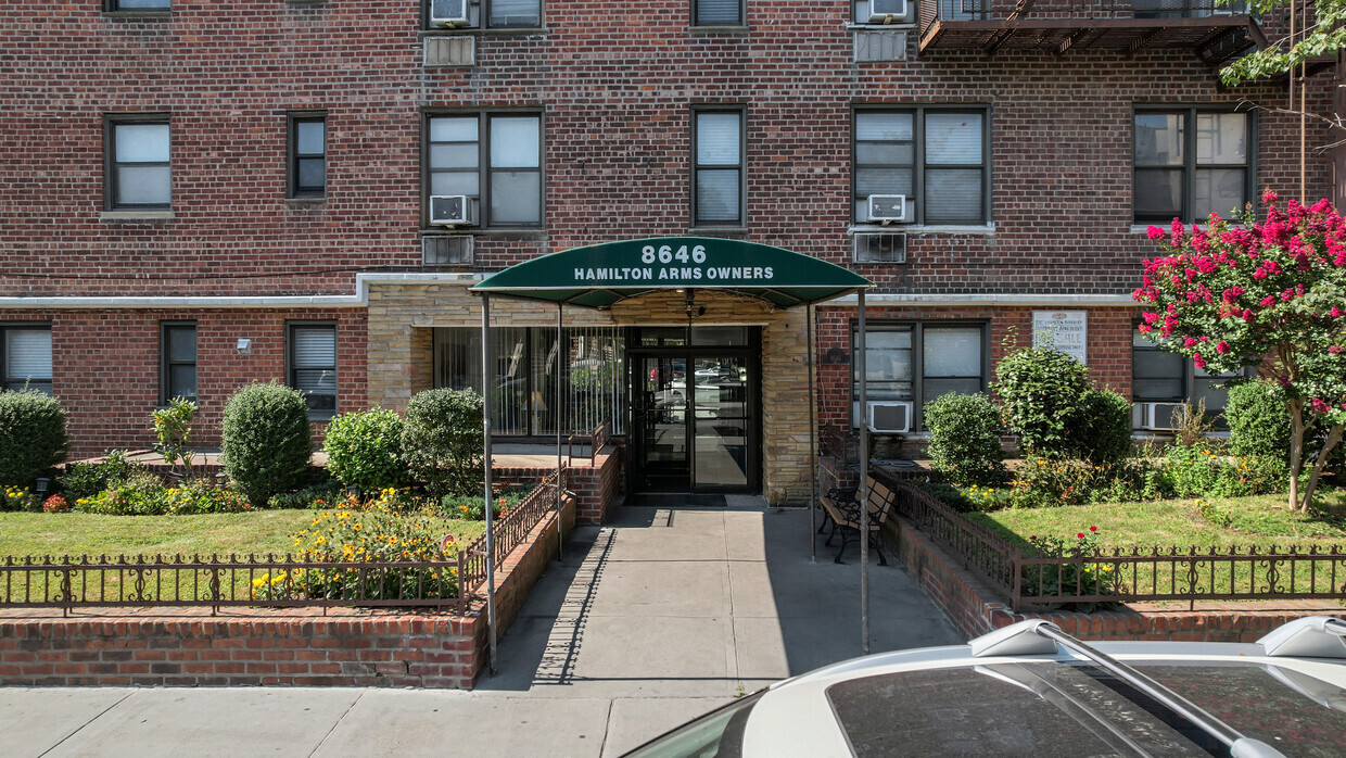 8646 Fort Hamilton Pkwy in Brooklyn, NY - Building Photo