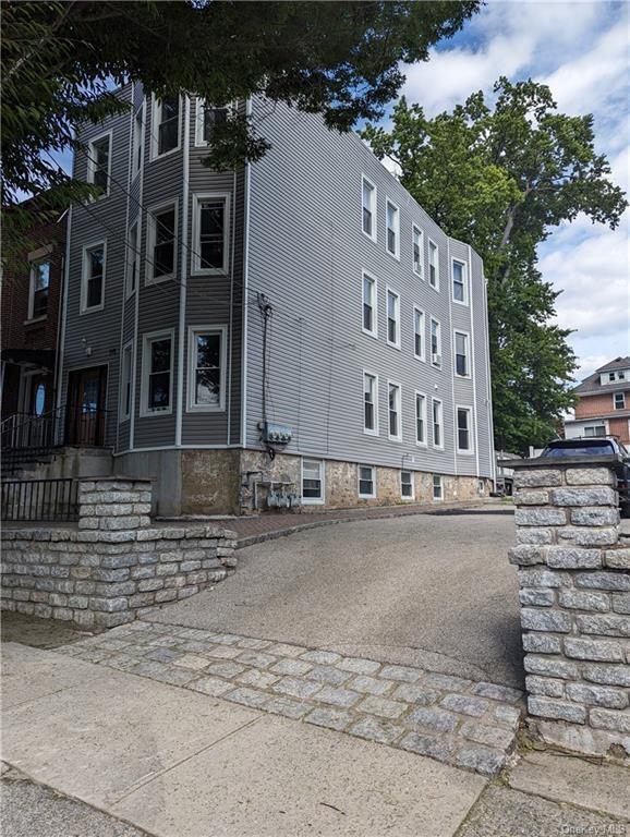 18 Sherman Ave in Yonkers, NY - Building Photo - Building Photo