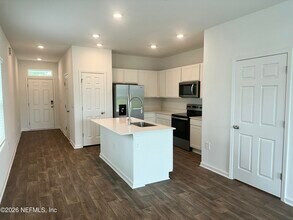 12725 Whelan Ave in Jacksonville, FL - Building Photo - Building Photo