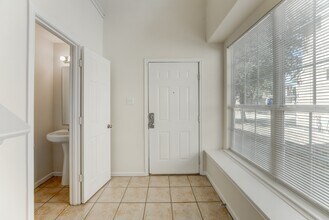 6118 Yorkglen Manor Ln in Houston, TX - Building Photo - Building Photo