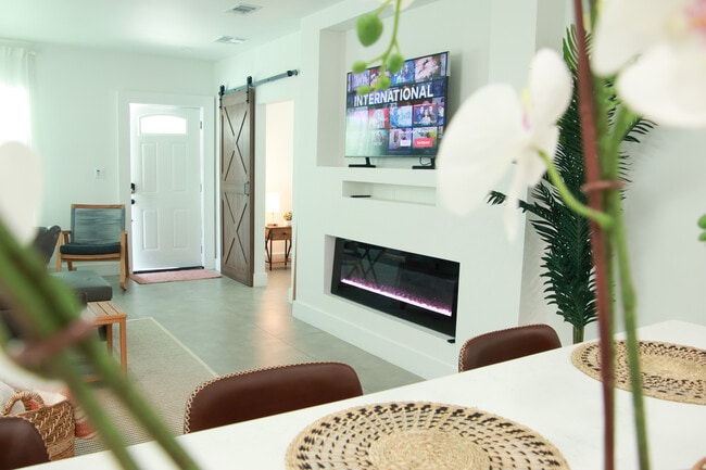 property at 920 SW 4th Ave