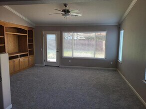 2327 Hearthsong Ct in Riverbank, CA - Building Photo - Building Photo