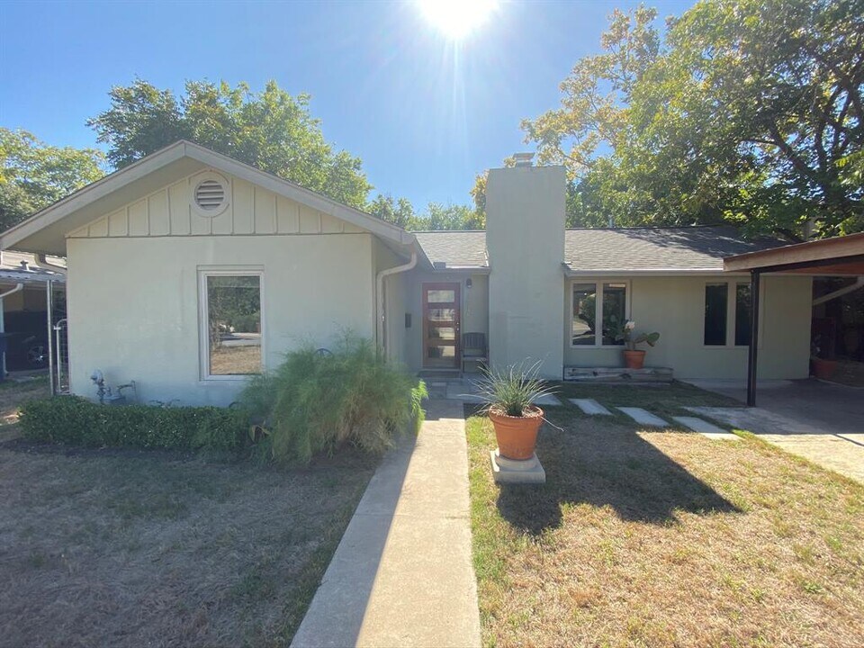 1415 Bentwood Rd in Austin, TX - Building Photo