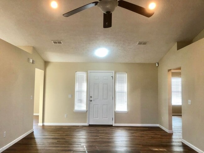 4906 Cherokee Heights Rd in Panama City, FL - Building Photo - Building Photo