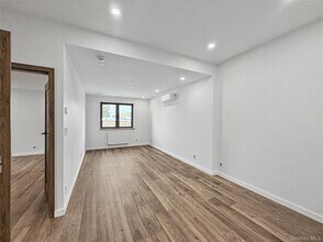 71-11 72nd St in Queens, NY - Building Photo - Building Photo