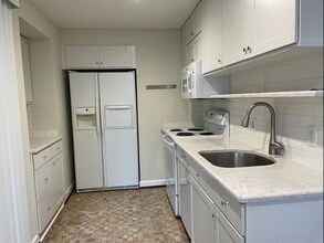 523 Arbutus Ave SE, Unit 523-B in Roanoke, VA - Building Photo - Building Photo