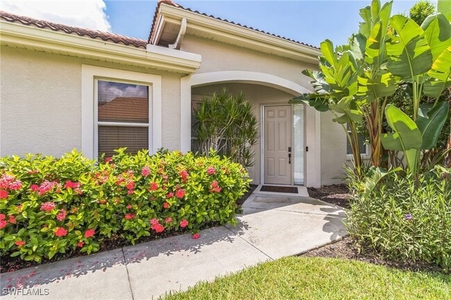 8482 Bent Creek Way in Naples, FL - Foto de edificio - Building Photo