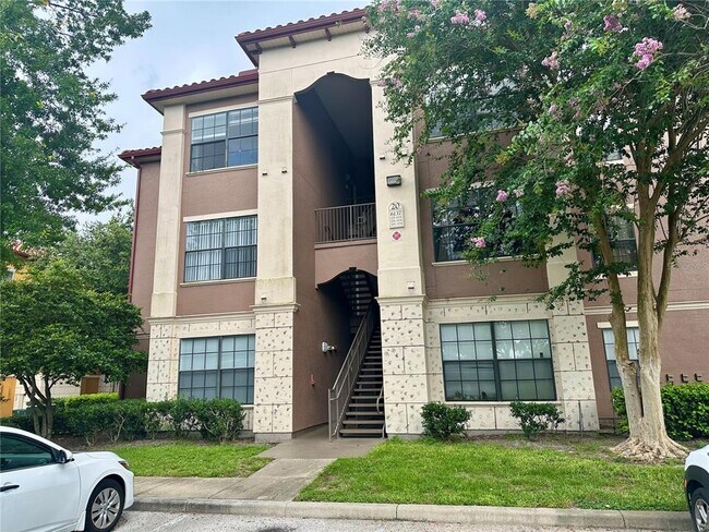 6137 Metrowest Blvd in Orlando, FL - Building Photo - Building Photo