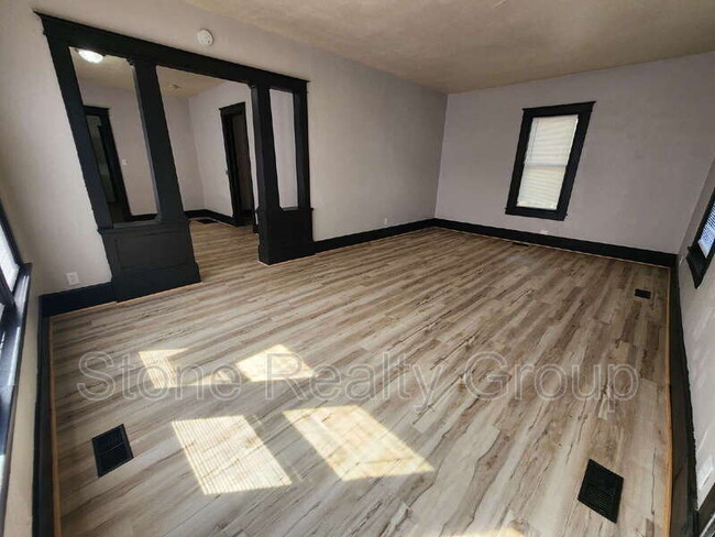 1527 5th Ave in Terre Haute, IN - Building Photo - Building Photo