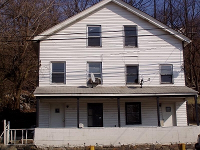 1st Ave in Coatesville, PA - Foto de edificio