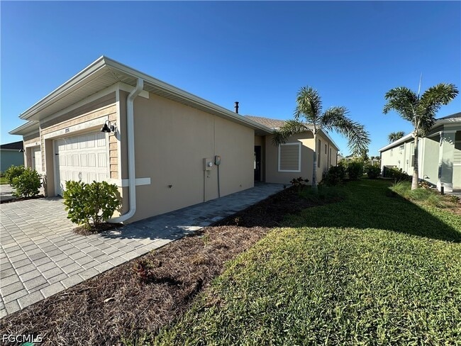 17776 Palmetto Pass Ln in Punta Gorda, FL - Building Photo - Building Photo
