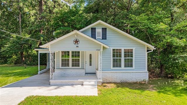 property at 1502 E Birdsong St